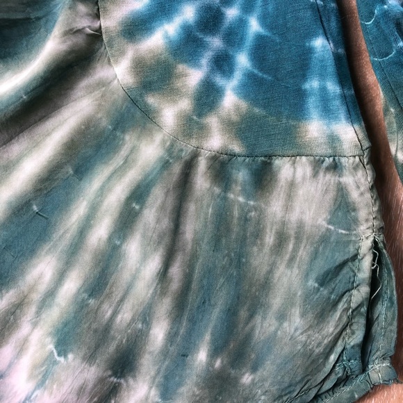 Whisper & Glow Tie Dye Button Down Top - Picture 6 of 8
